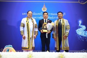 579566237_1345596184027928_3096181439729774318_n